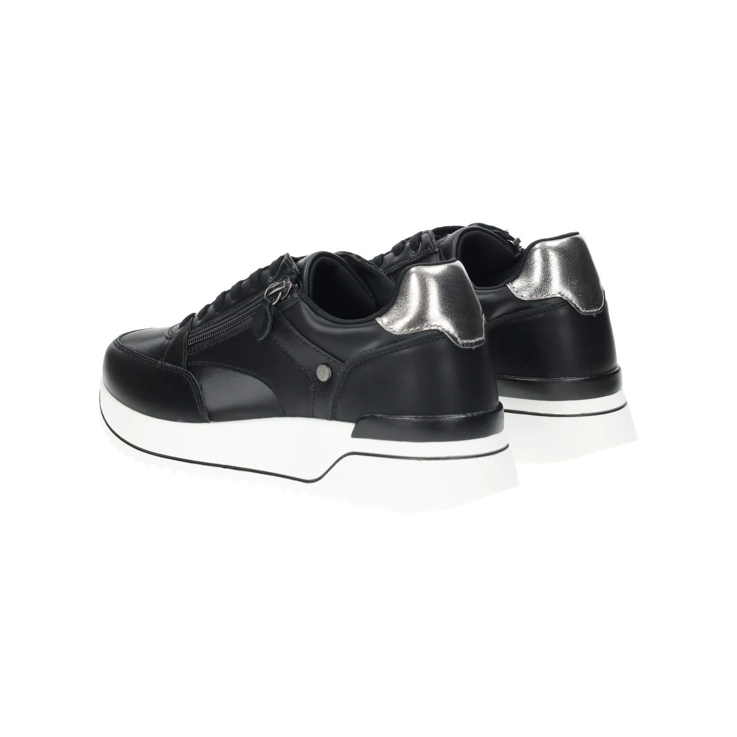 Sneakers - Image 3