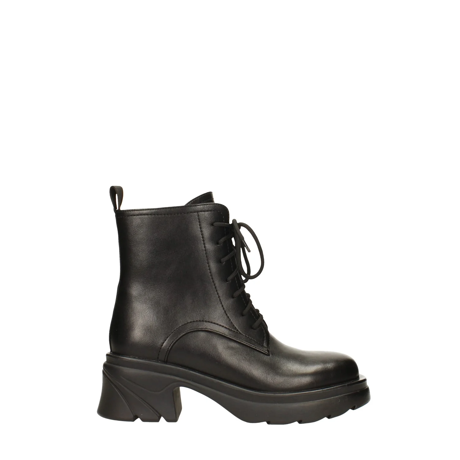 Anfibi con plateau. Tacco alto 6cm
