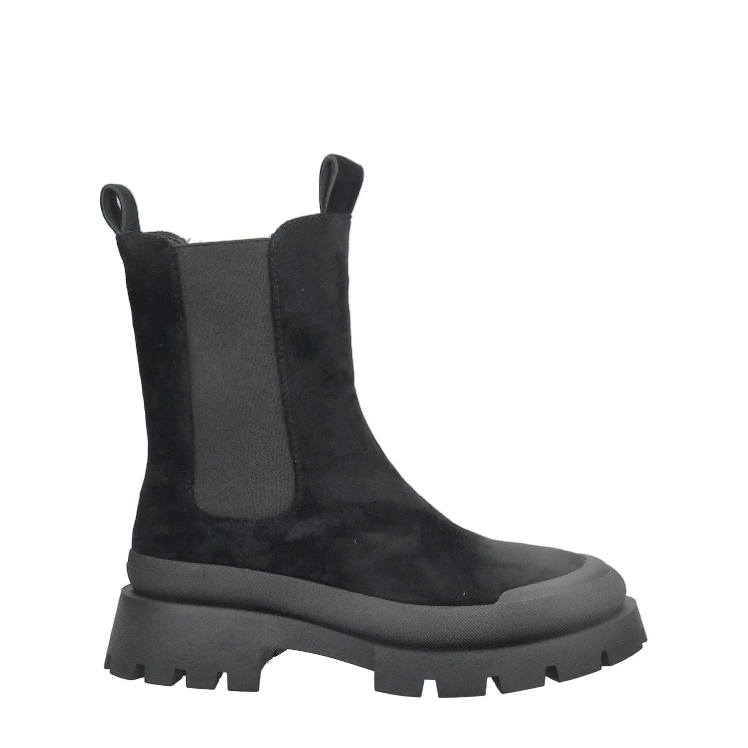 Stivaletti con bande elasticizzate. Tacco alto 5cm
