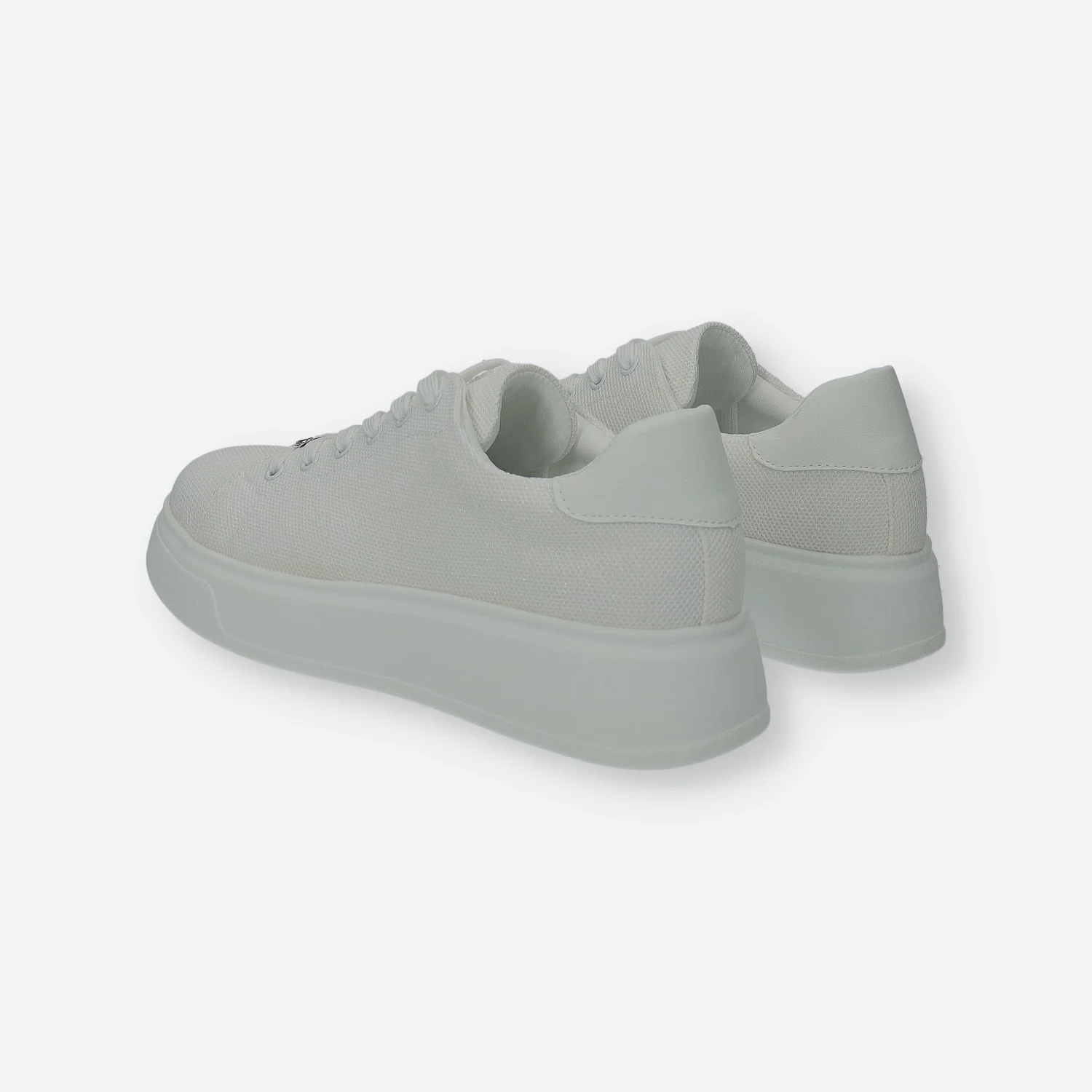 Sneakers - Image 9
