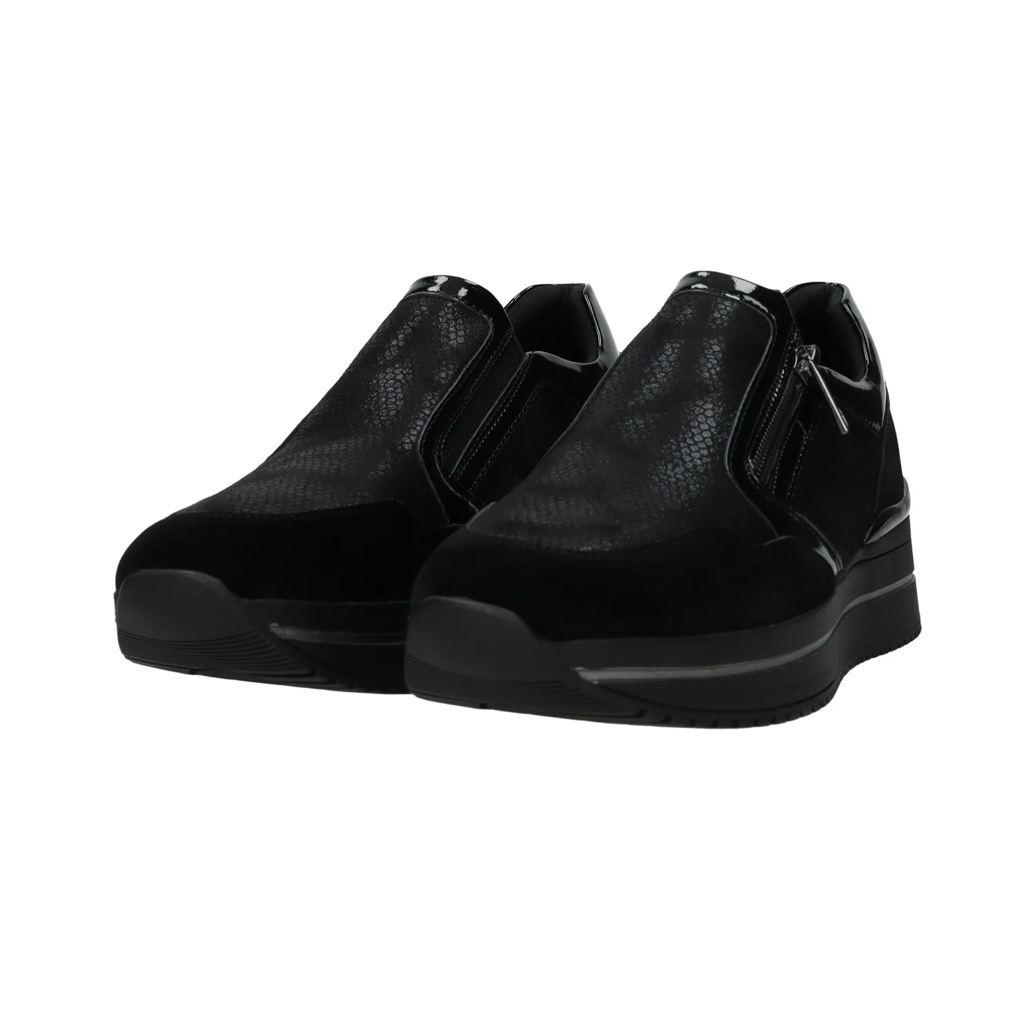 Sneakers - Image 2