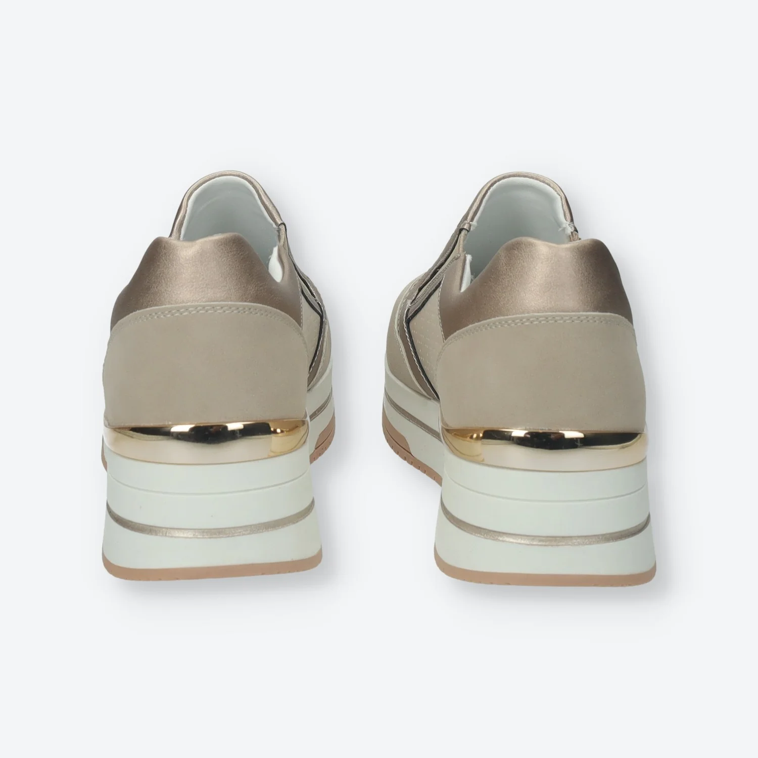 Sneakers - Image 4
