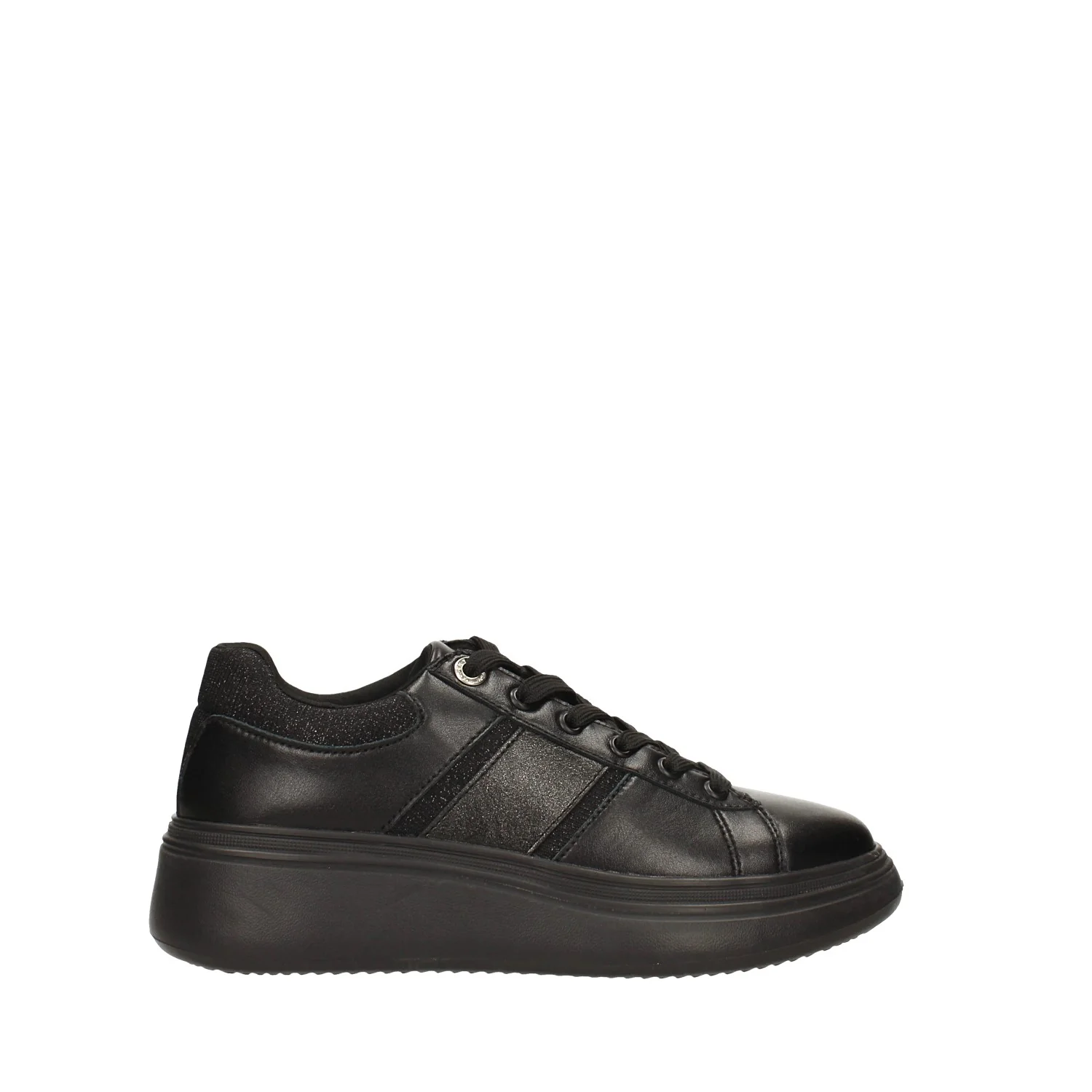 Sneakers con effetto metallizzato. Tacco alto 4.5cm